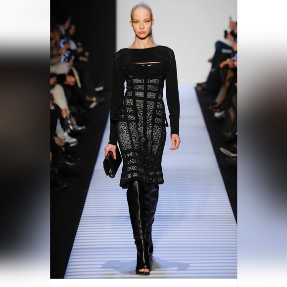 NEW WITH BOX MAX AZRIA HARVE LEGER HL-NORA PEEP TOE LEATHER PLATFORM BOOTS - Picture 3 of 10